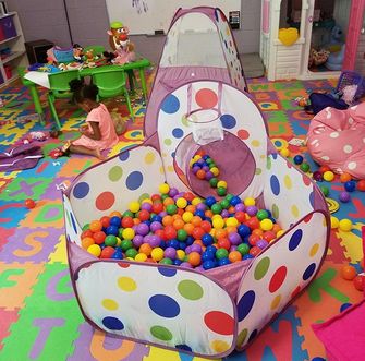 tunnel ball pit