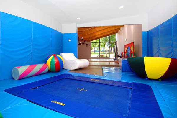 Slot suspensie volgorde How to Build a Trampoline Room in House (and Low Cost)